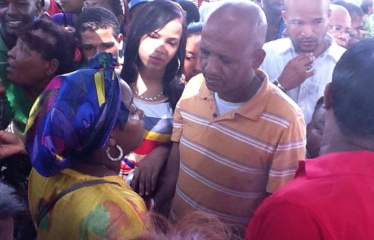 Con ritos, cantos y ron celebran el Día de San Miguel