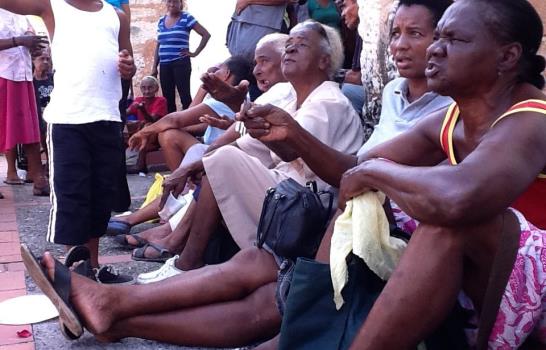 Con ritos, cantos y ron celebran el Día de San Miguel