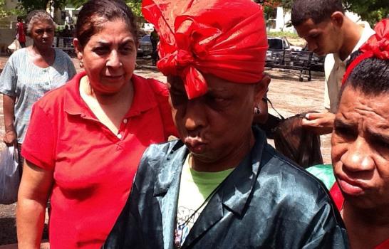 Con ritos, cantos y ron celebran el Día de San Miguel