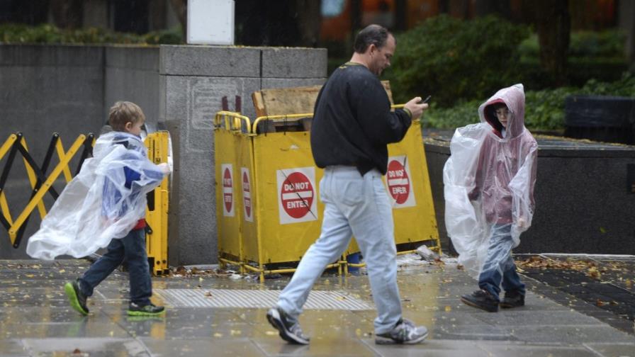 Apagones y evacuaciones en Delaware al aproximarse Sandy
