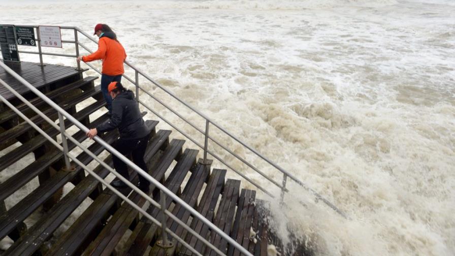 Huracán Sandy obliga a cancelar más de 10.000 vuelos en EEUU