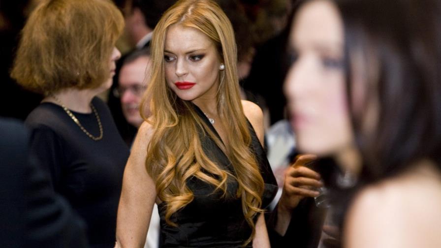 Lindsay Lohan, detenida y acusada por golpear a una mujer en un club