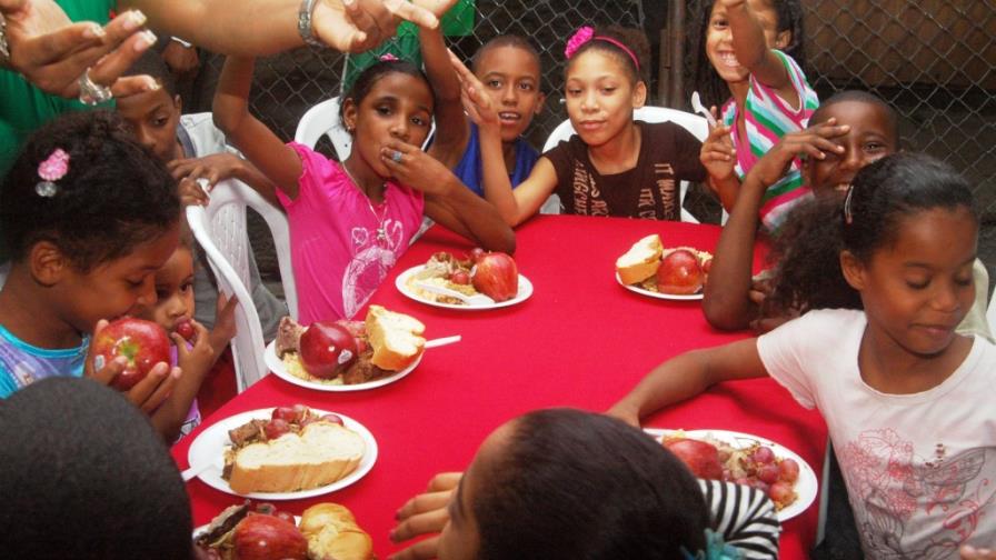 Programa navideño de los Comedores Económicos beneficia a 750 mil personas Programa navideño de los Comedores Económicos beneficia a 750 mil personas