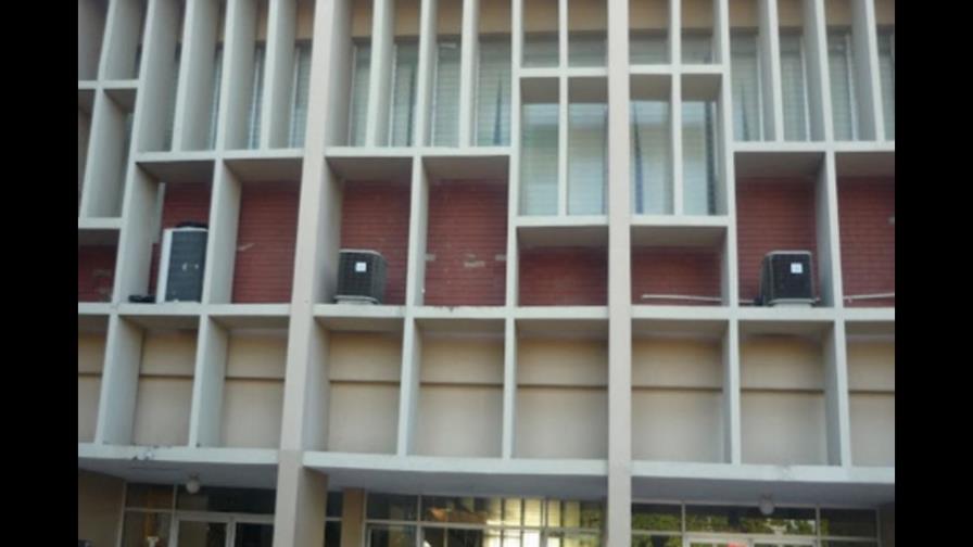 Juez aplaza pedido contra dos fiscales