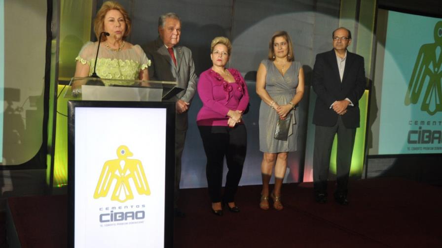 Cementos Cibao festeja la magia de la Navidad