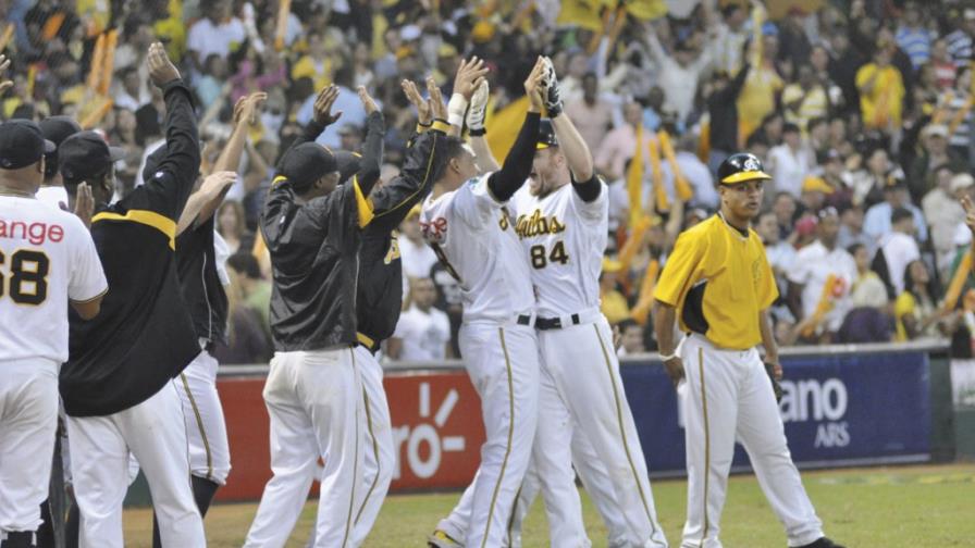 Águilas estiran el torneo al máximo Águilas estiran el torneo al máximo