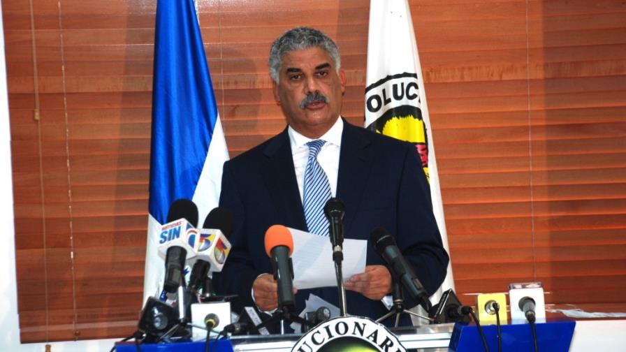 Miguel Vargas afirma desconocía sobre acreditación exmilitares perredeístas en JCE Miguel Vargas afirma desconocía sobre acreditación exmilitares perredeístas en JCE