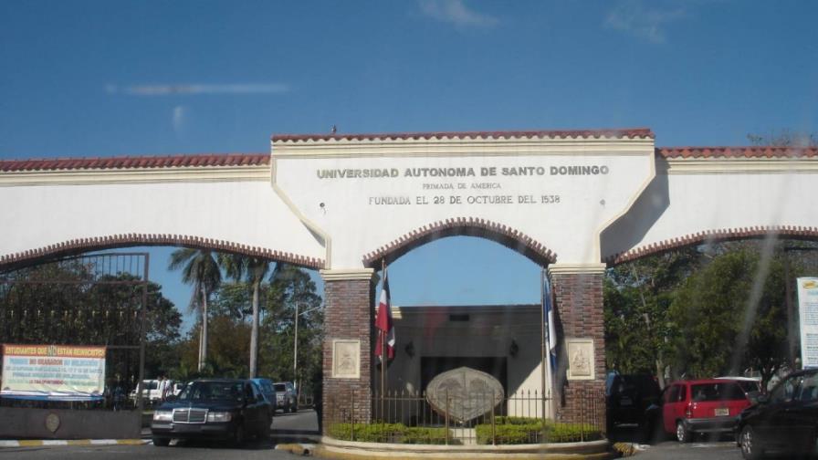 UASD suspende hoy labores docentes y administrativas