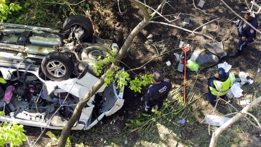 Familiares de víctimas de accidente en Bronx piden apoyo para traer los cadáveres