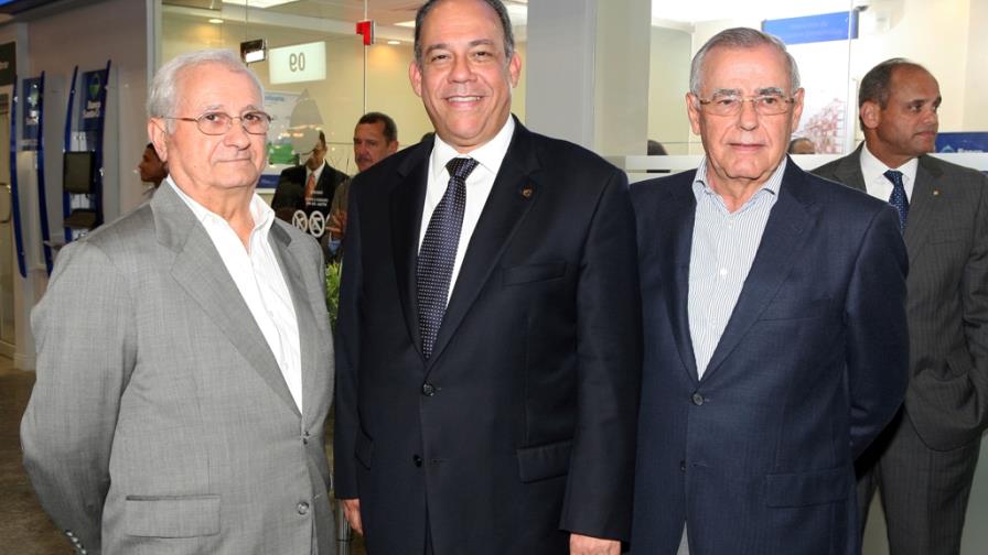 Banco Santa Cruz inaugura un nuevo centro de negocios en Santiago