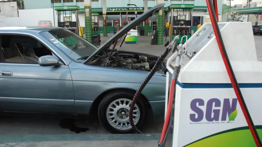 Consumo combustibles fósiles baja 1.7% en primeros 4 meses