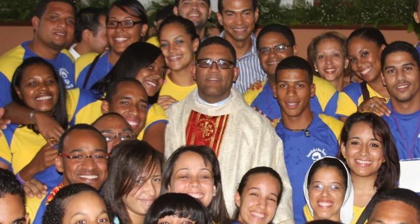 Muerte de joven sacerdote provoca pesar en Puerto Plata