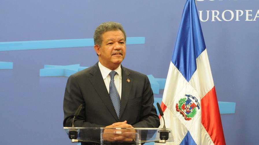 El expresidente Fernández viaja hoy a Estados Unidos El expresidente Fernández viaja hoy a Estados Unidos