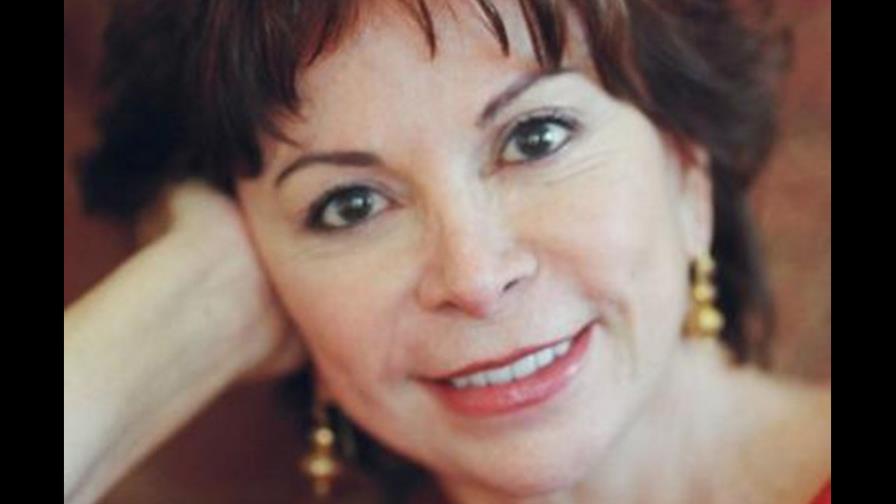 Isabel Allende recibe premio Andersen de literatura en Dinamarca Isabel Allende recibe premio Andersen de literatura en Dinamarca