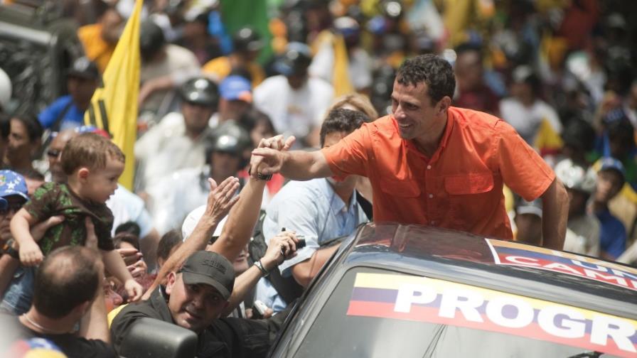 Capriles le advierte a Chávez que así como el pueblo premia, también castiga