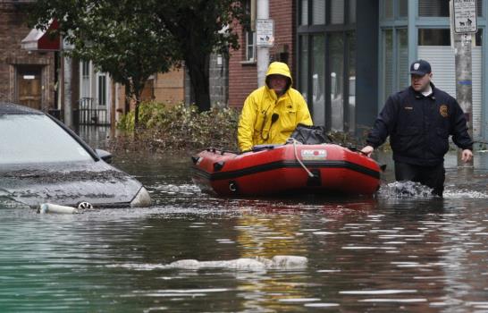 Sandy deja 30 muertos, US$20,000 millones en daños y a 8 millones sin luz