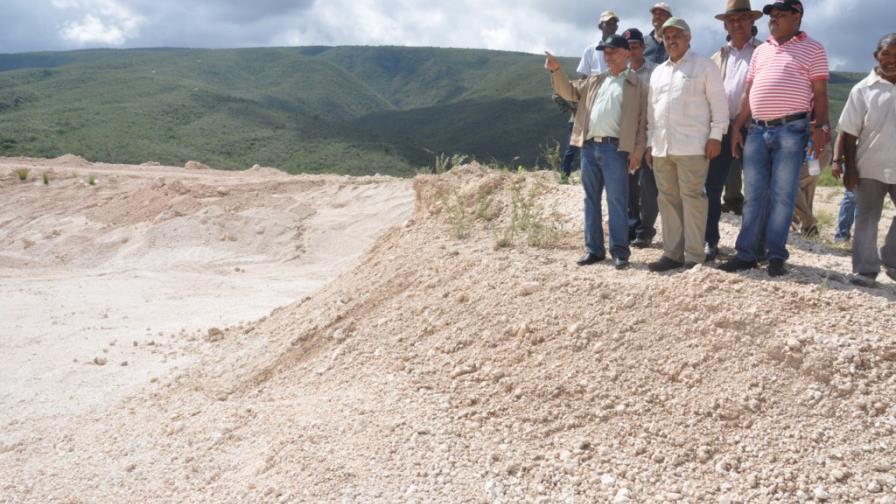 IAD acelera trabajos en Lago Enriquillo