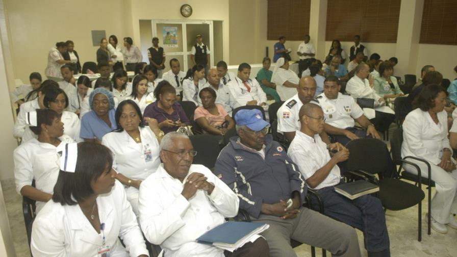 Se inicia el programa Alto a la Tuberculosis en el hospital Padre Billini