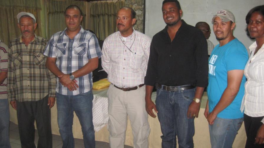 Gobierno sortea obras por RD$300 millones a ingenieros en Hato Mayor