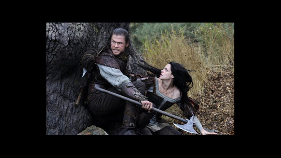 Blancanieves y la leyenda del cazador