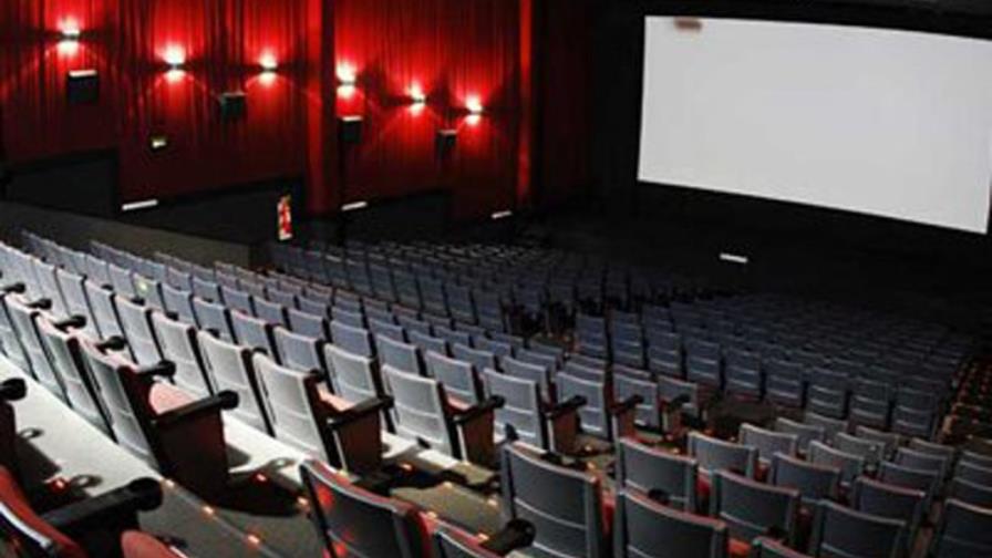 Crisis en España: Los cines cierran, el sector se va al garete