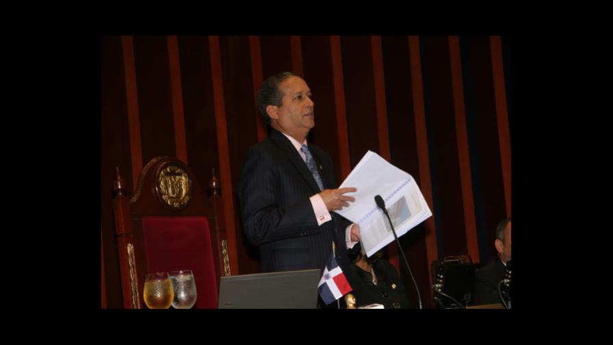 Pared Pérez favorece destituir funcionarios indisciplinados