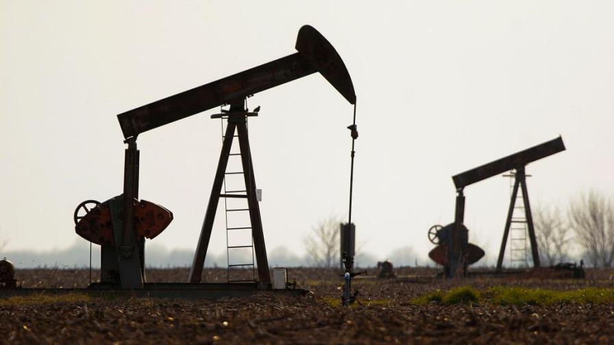 El petróleo de Texas sube el 1,95 % y cierra en 96,47 dólares