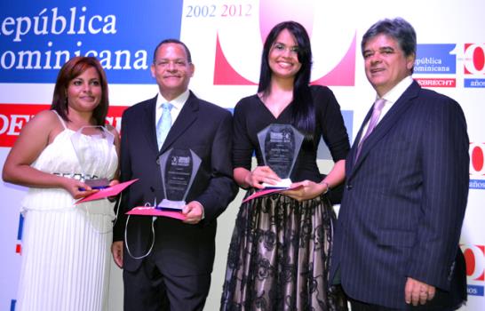 Diario Libre cierra el 2012 con 12 premios a la excelencia periodística