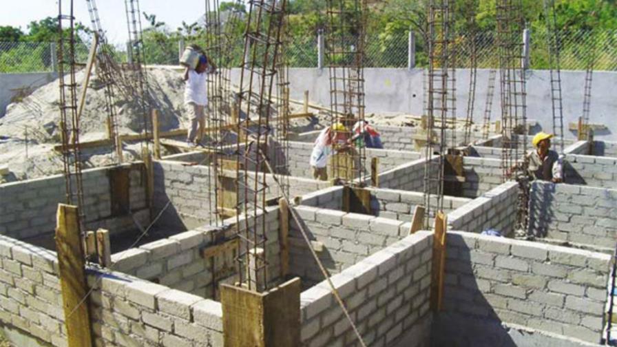 Gobierno patrocina viviendas a la ANPA