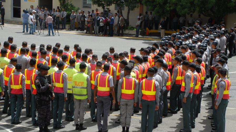 PN sacó de sus filas a 1,800 agentes en 2012