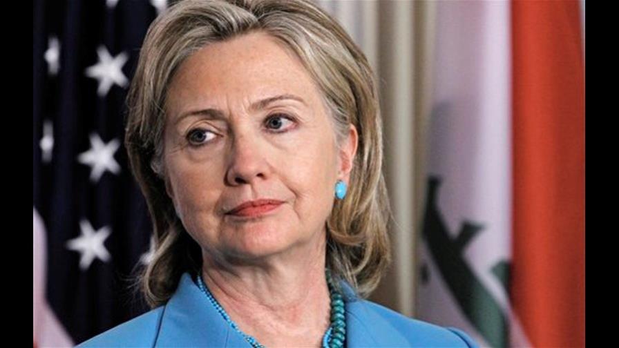 Hospitalizan a Hillary Clinton por un coágulo de sangre