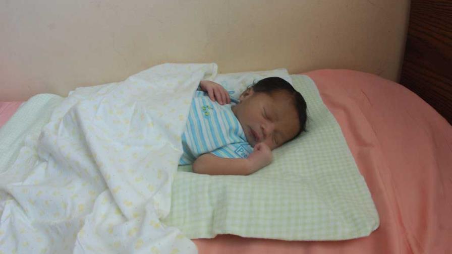 El primer bebé del año es hijo de una menor de 17
