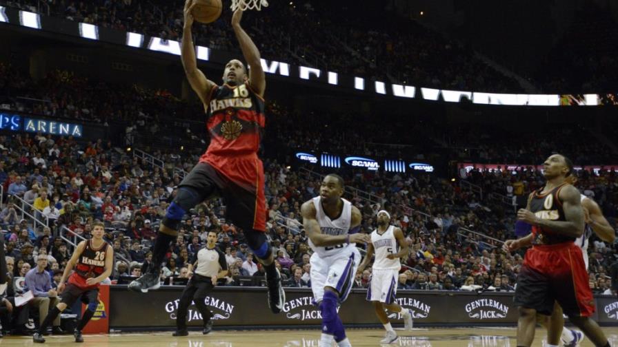 Horford termina mes histórico