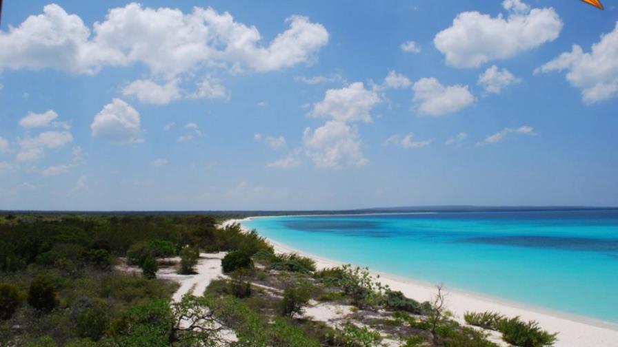 Desarrollo armónico de Bahía de las Águilas, piden UASD y Academia