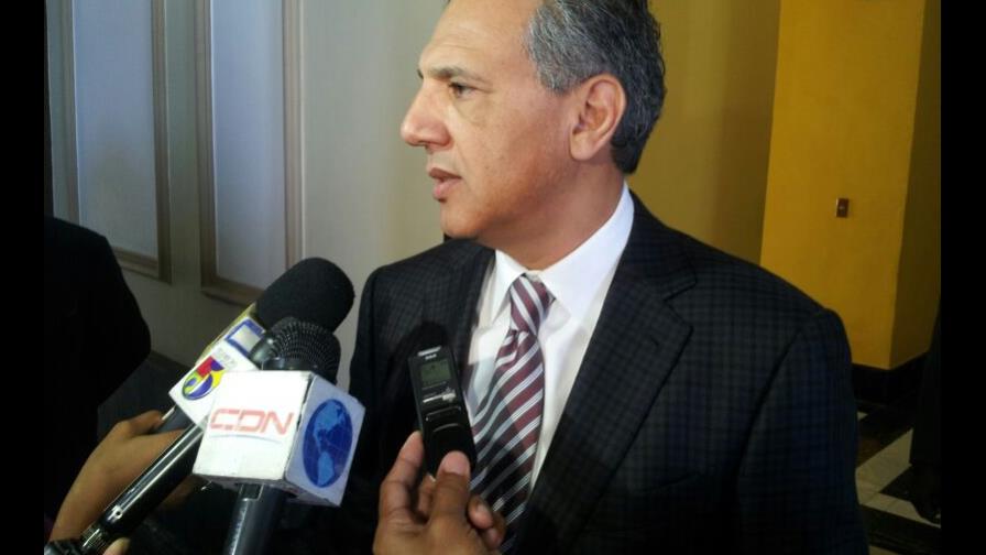 Gobierno dice garantiza seguridad jurídica