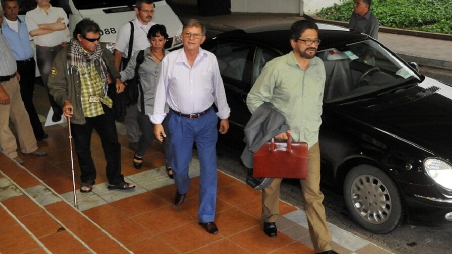 Gobierno de Colombia y FARC pasan de aproximaciones a los acuerdos en tema de tierra