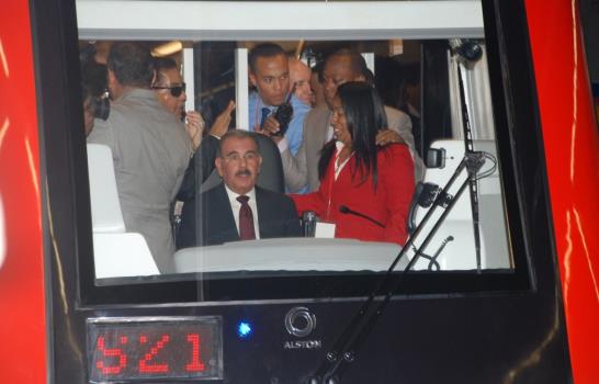 Danilo Medina deja aperturada la Línea 2 del Metro de Santo Domingo
