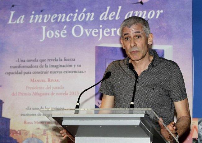 José Ovejero, Premio Alfaguara, defiende no conformarnos con lo que tenemos