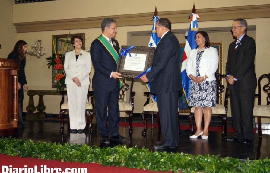 Honduras agradece a Leonel Fernández ayuda en la crisis