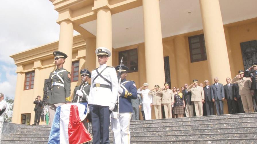 Los restos de Fernández Domínguez, al Panteón Nacional Los restos de Fernández Domínguez, al Panteón Nacional