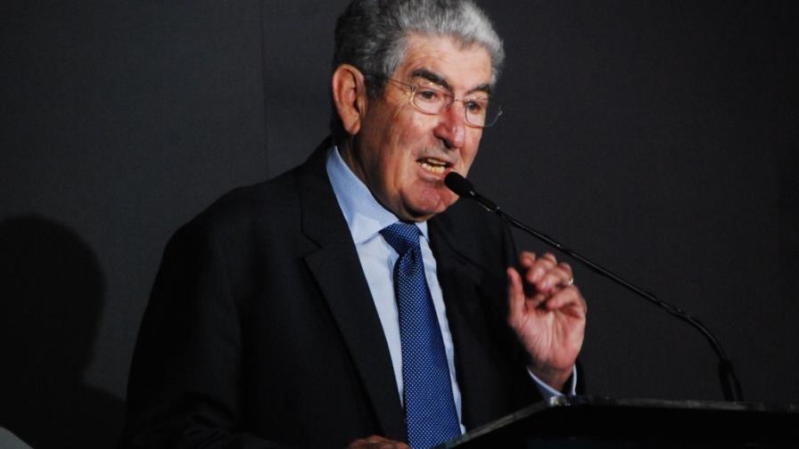 Paliza dice que la cesantía y la pensión, por principio, son incompatibles Paliza dice que la cesantía y la pensión, por principio, son incompatibles