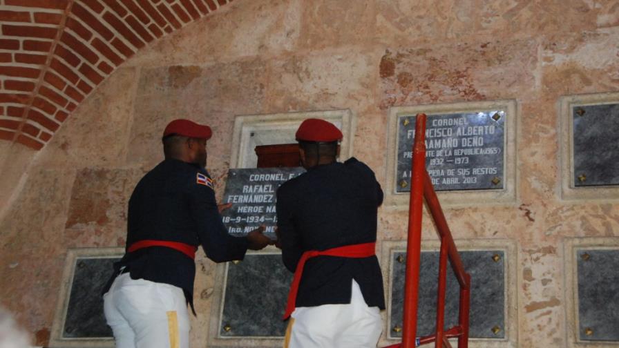 Los restos del coronel Fernández Domínguez descansan en el Panteón Nacional