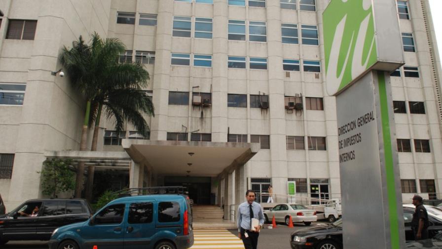 Ingresos DGII crecen 27.8% a noviembre Ingresos DGII crecen 27.8% a noviembre