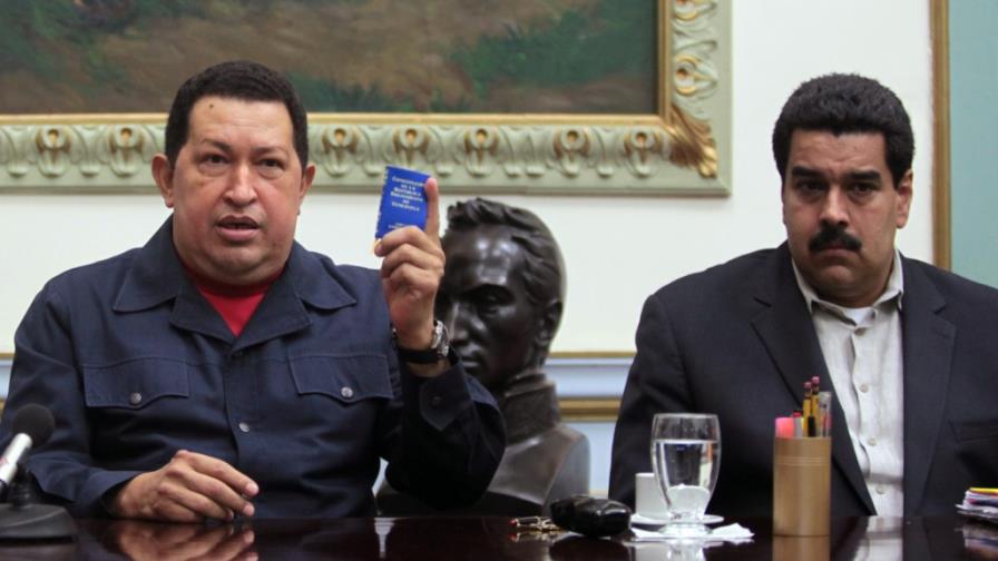 Vicepresidente dice que visitó dos veces a Chávez