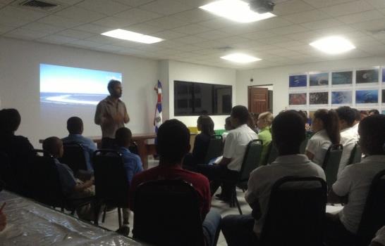 Laboratorio flotante internacional visita la República Dominicana