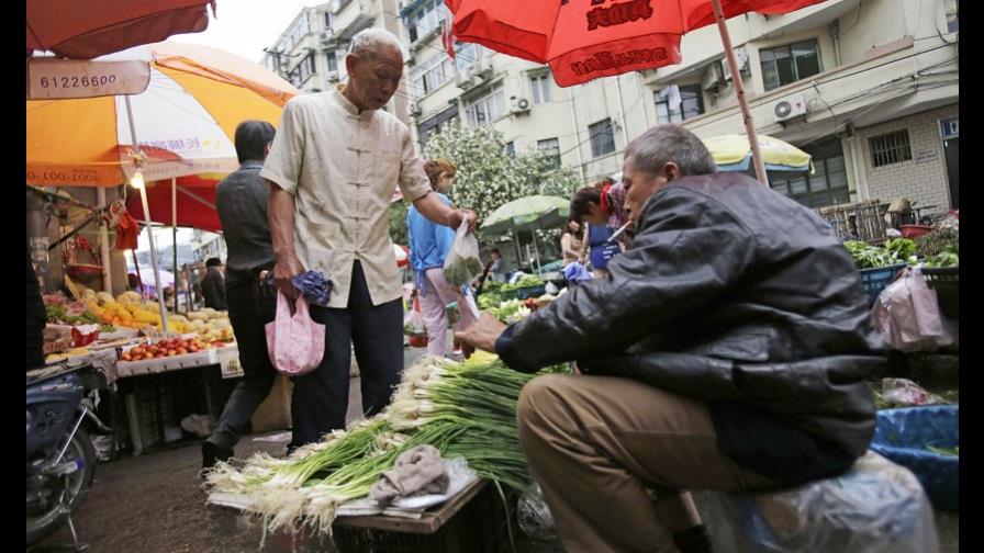 Los chinos mayores de 45 años, entre la mala salud y la pobreza, dice estudio Los chinos mayores de 45 años, entre la mala salud y la pobreza, dice estudio