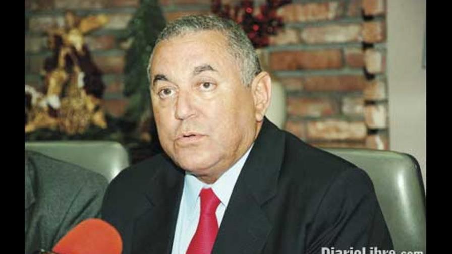 Danilo destituye a Vicente Bengoa del Banco de Reservas