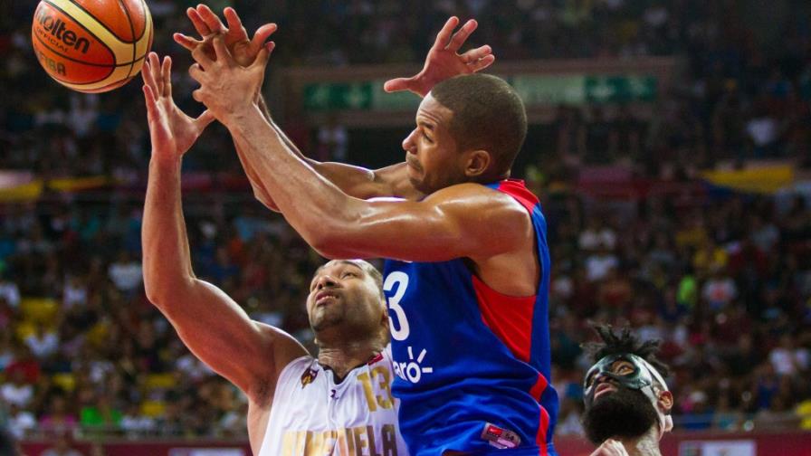 Dominicana reacciona tarde y cae ante Venezuela