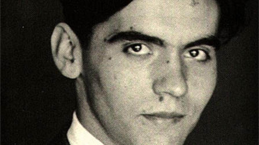 Buscan la fosa del poeta español García Lorca 77 años después de su muerte