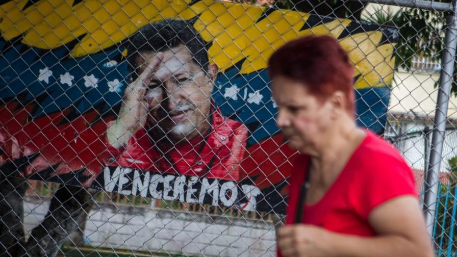 Chávez sigue estable dentro de su cuadro delicado, asegura su yerno